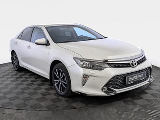 фото Toyota Camry VII 2017