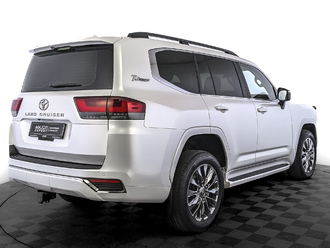 фото Toyota Land Cruiser 300 2021