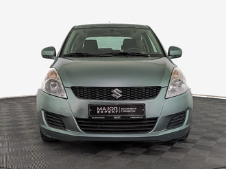 фото Suzuki Swift III 2012