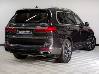 фото BMW X7 (G07) 2020