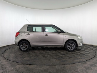 фото Skoda Fabia II 2012