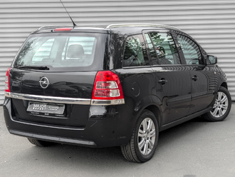 фото Opel Zafira Family B 2012