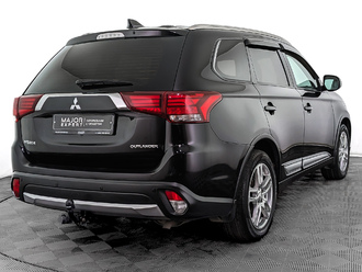 фото Mitsubishi Outlander III 2018