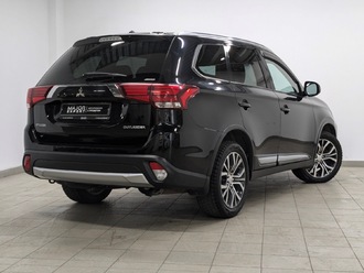 фото Mitsubishi Outlander III 2015