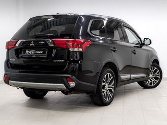 фото Mitsubishi Outlander III 2015