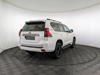 фото Toyota Land Cruiser Prado 150 2022