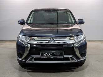 фото Mitsubishi Outlander III 2018