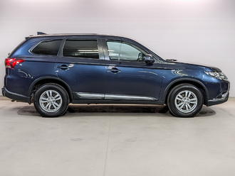 фото Mitsubishi Outlander III 2018