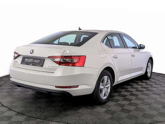 фото Skoda Superb III 2018