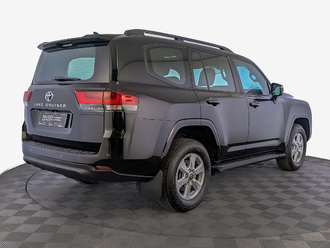 фото Toyota Land Cruiser 300 2022