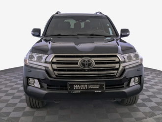 фото Toyota Land Cruiser 200 2016