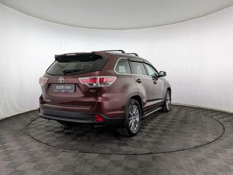 фото Toyota Highlander III 2015