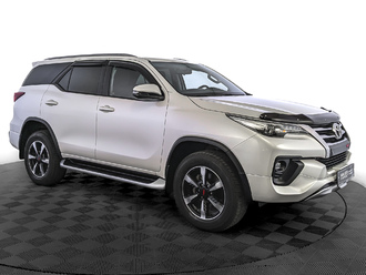 фото Toyota Fortuner II 2019