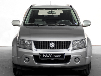 фото Suzuki Grand Vitara II 2011