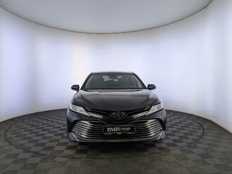 фото Toyota Camry VIII 2019