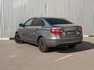 фото Lada Vesta 2016