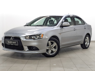 фото Mitsubishi Lancer X 2011