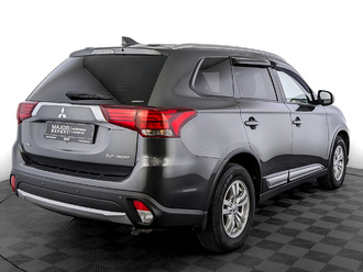 фото Mitsubishi Outlander III 2017