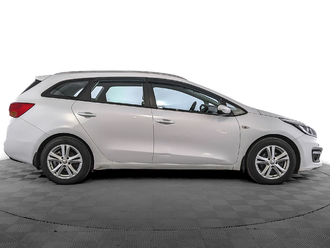 фото Kia Cee`d II 2017