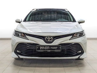 фото Toyota Camry VIII 2020