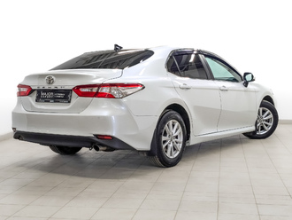 фото Toyota Camry VIII 2020