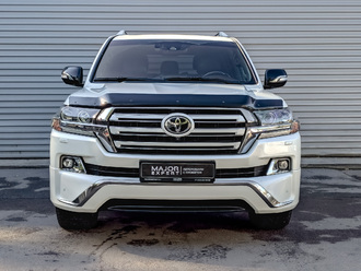 фото Toyota Land Cruiser 200 2016