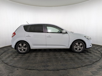 фото Kia Cee`d I 2011