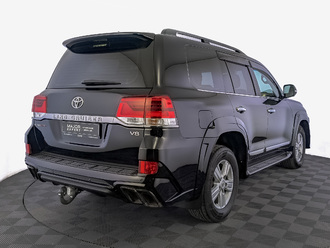 фото Toyota Land Cruiser 200 2018