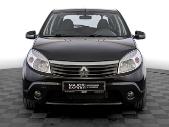 фото Renault Sandero 2010