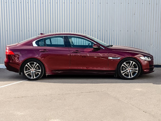 фото Jaguar XE 2015