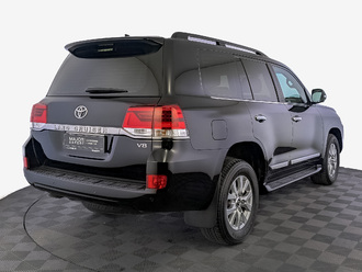 фото Toyota Land Cruiser 200 2018