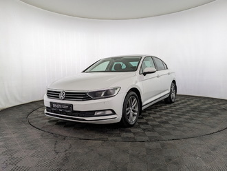 фото Volkswagen Passat B8 2016