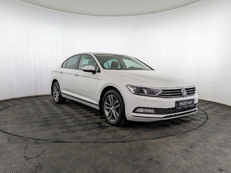 фото Volkswagen Passat B8 2016