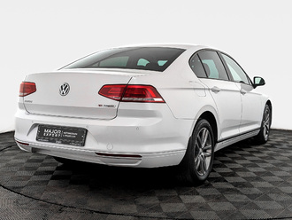 фото Volkswagen Passat B8 2016