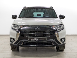 фото Mitsubishi Outlander III 2022