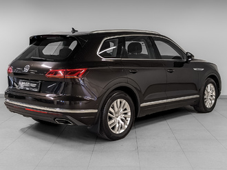 фото Volkswagen Touareg III 2019