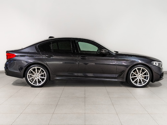 фото BMW 5 (G30/F90) 2019