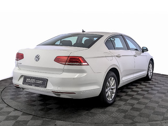 фото Volkswagen Passat B8 2019