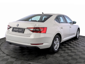 фото Skoda Superb III 2017