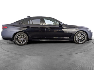 фото BMW 5 (G30/F90) 2021