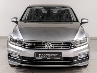 фото Volkswagen Passat B8 2018