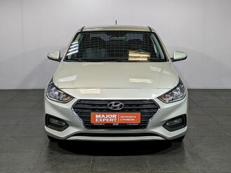 фото Hyundai Solaris II 2018