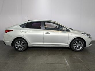 фото Hyundai Solaris II 2018