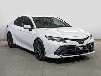 фото Toyota Camry VIII 2020