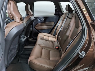 фото Volvo XC60 2021 с пробегом