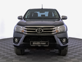 фото Toyota Hilux VIII 2018