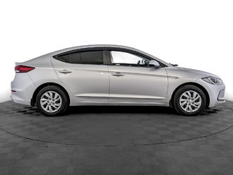 фото Hyundai Elantra VI 2016