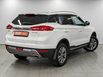 фото Geely Atlas 2021