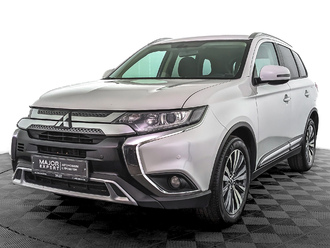 фото Mitsubishi Outlander III 2021