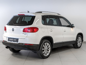 фото Volkswagen Tiguan I 2012